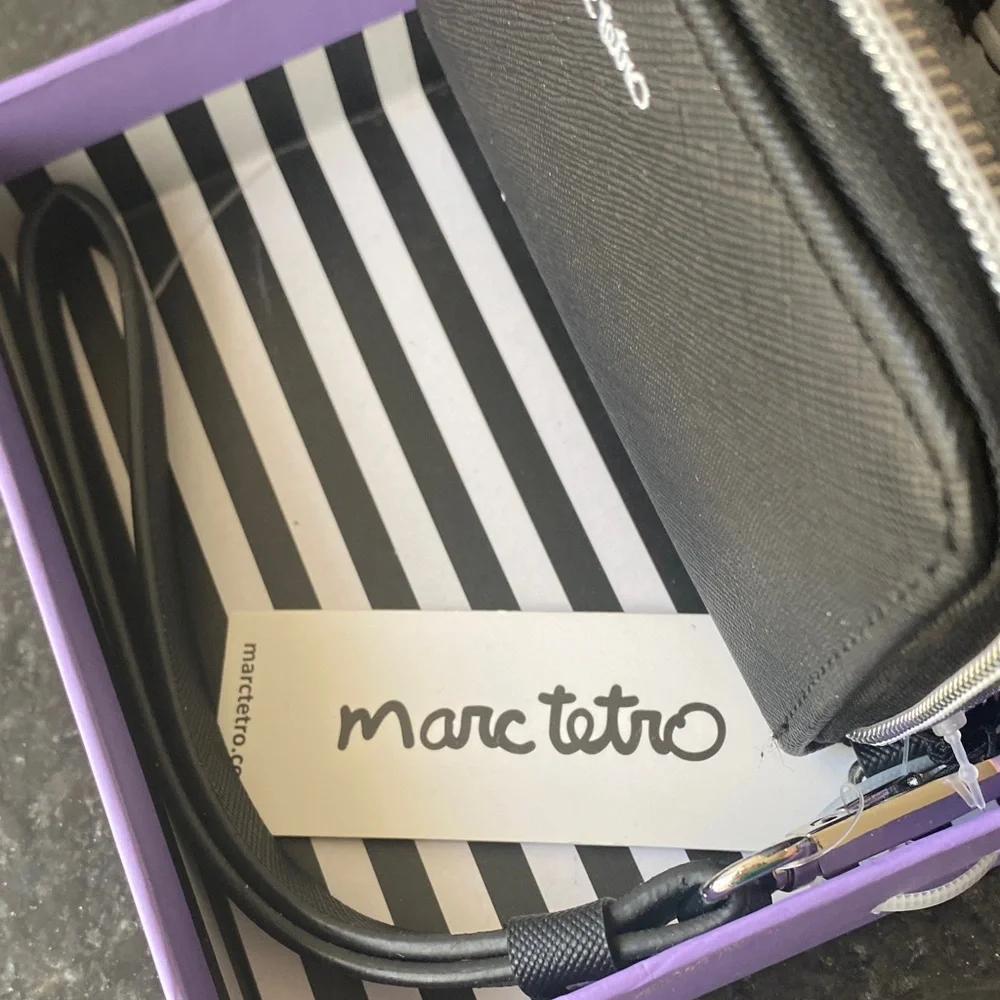 Marc Tetro chic wallet